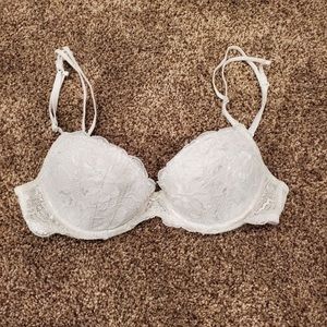 Victoria’s Secret PINK bra